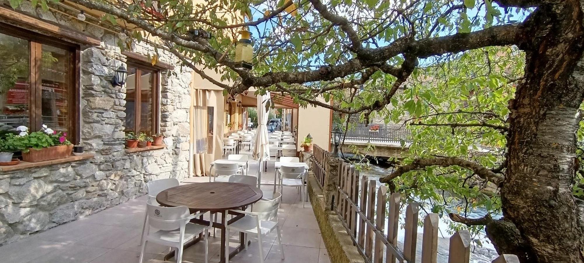 Hotel Saurat Espot Exterior foto